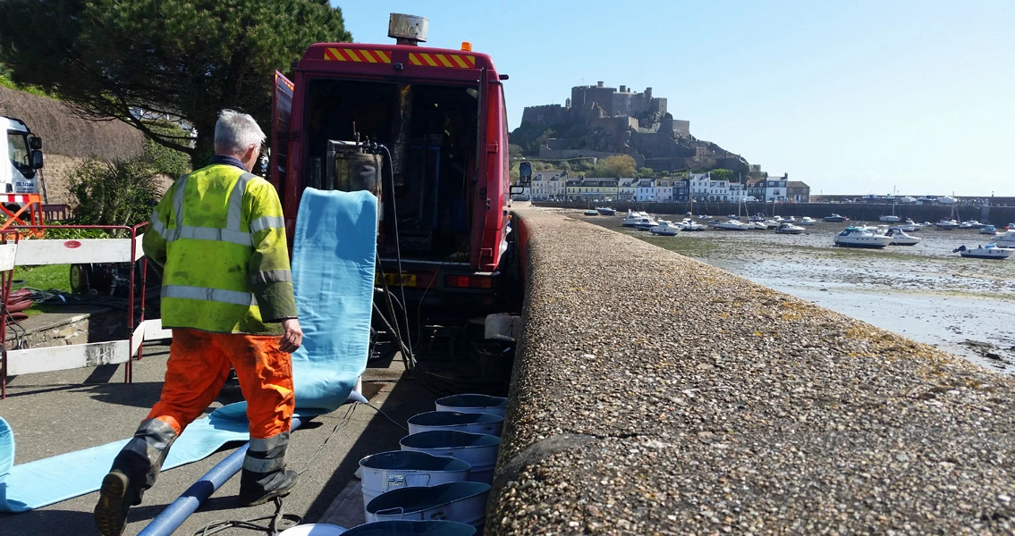 Trenchless sewer rehabilitation with the Konudur system on the island Jersey